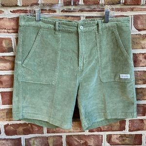 Banks Journal soft microsuede Sage elastic back shorts with pockets. Size L